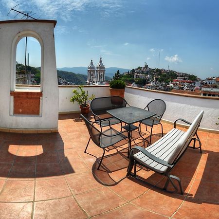 Отель La Casa Del Laurel Таско-де-Аларкон Экстерьер фото