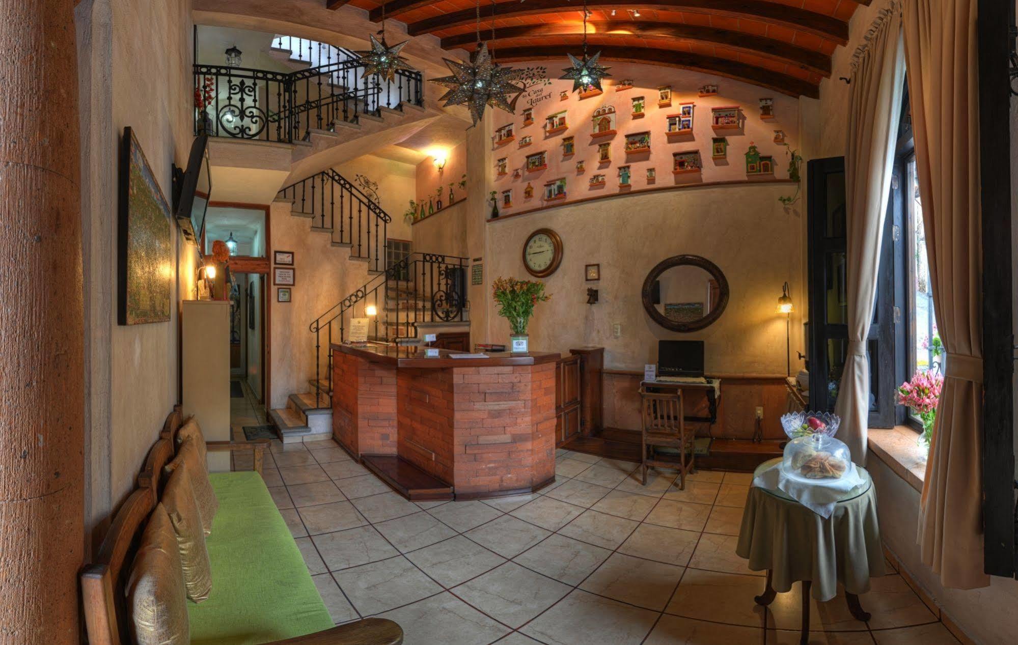 Отель La Casa Del Laurel Таско-де-Аларкон Экстерьер фото